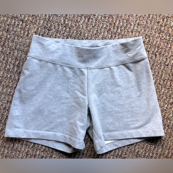 Nike shorts - Picture 2 of 4